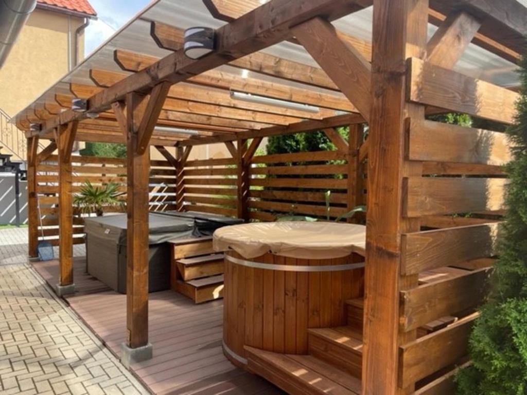 Oeskarszt Apartman Urkut Εξωτερικό φωτογραφία